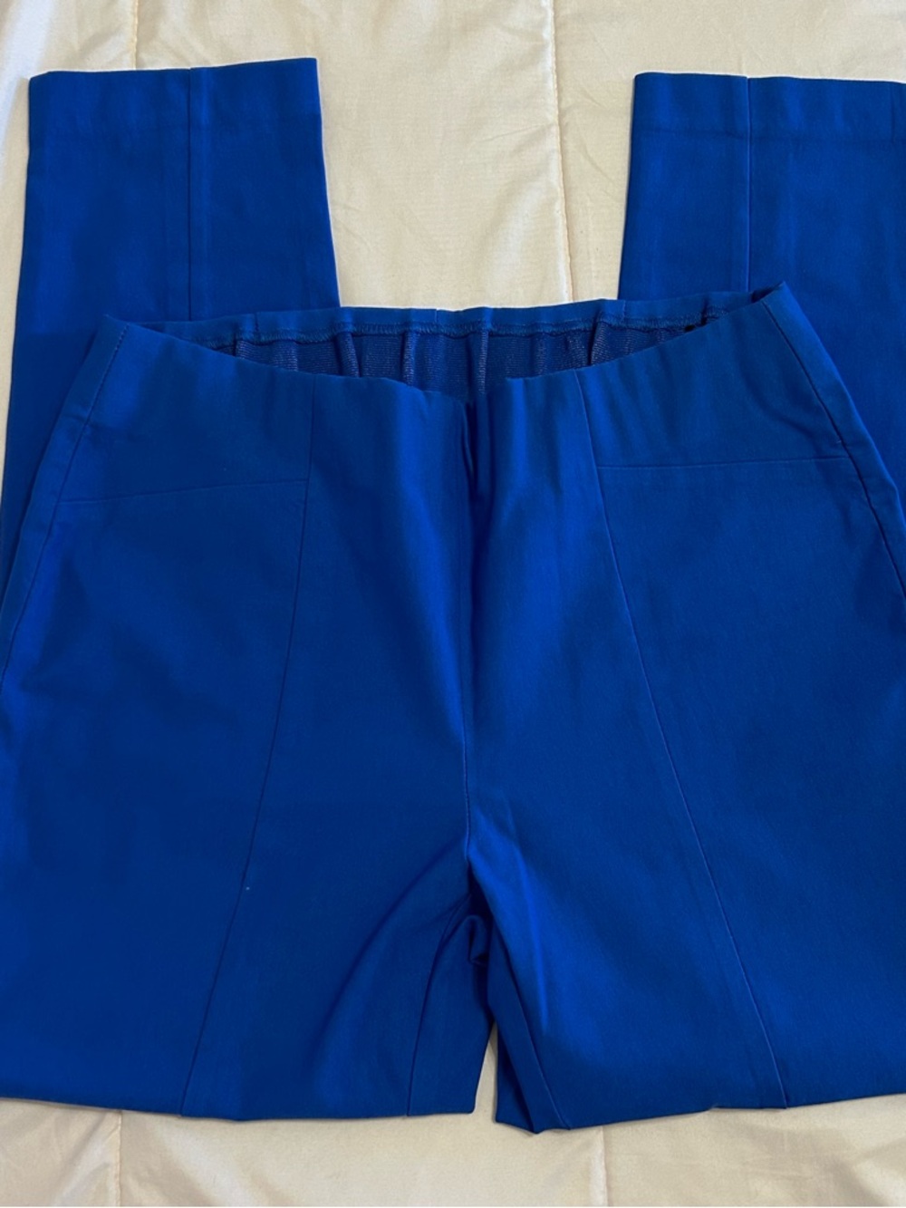 Chicos So Slimming Capris Pants